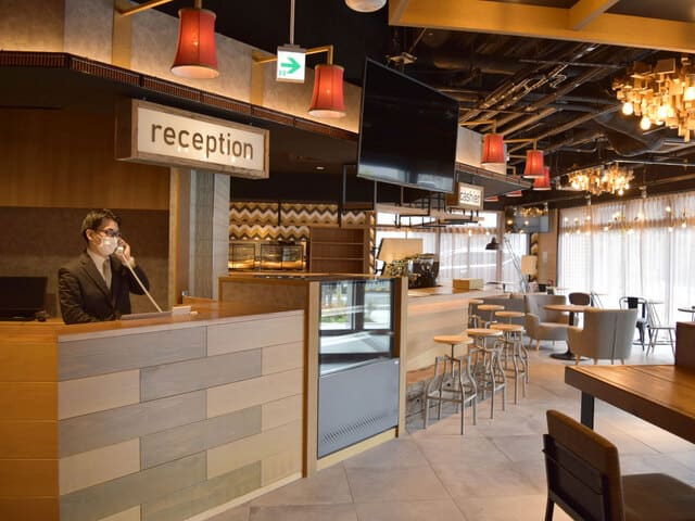 Umeda Holic Hotel Lobby