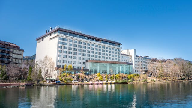 New Akan hotel exterior