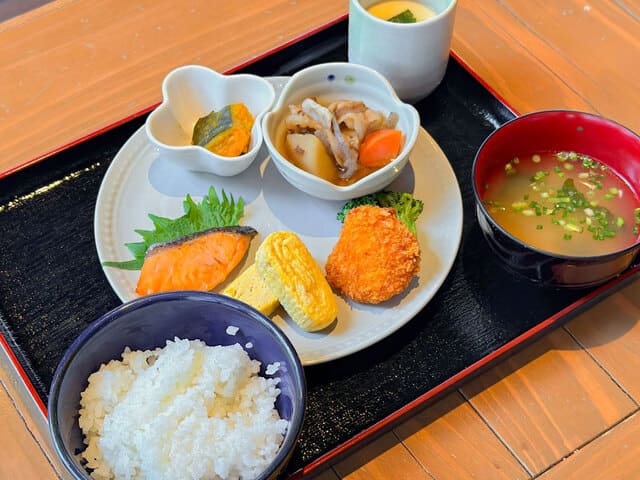 Umeda Holic Hotel Breakfast